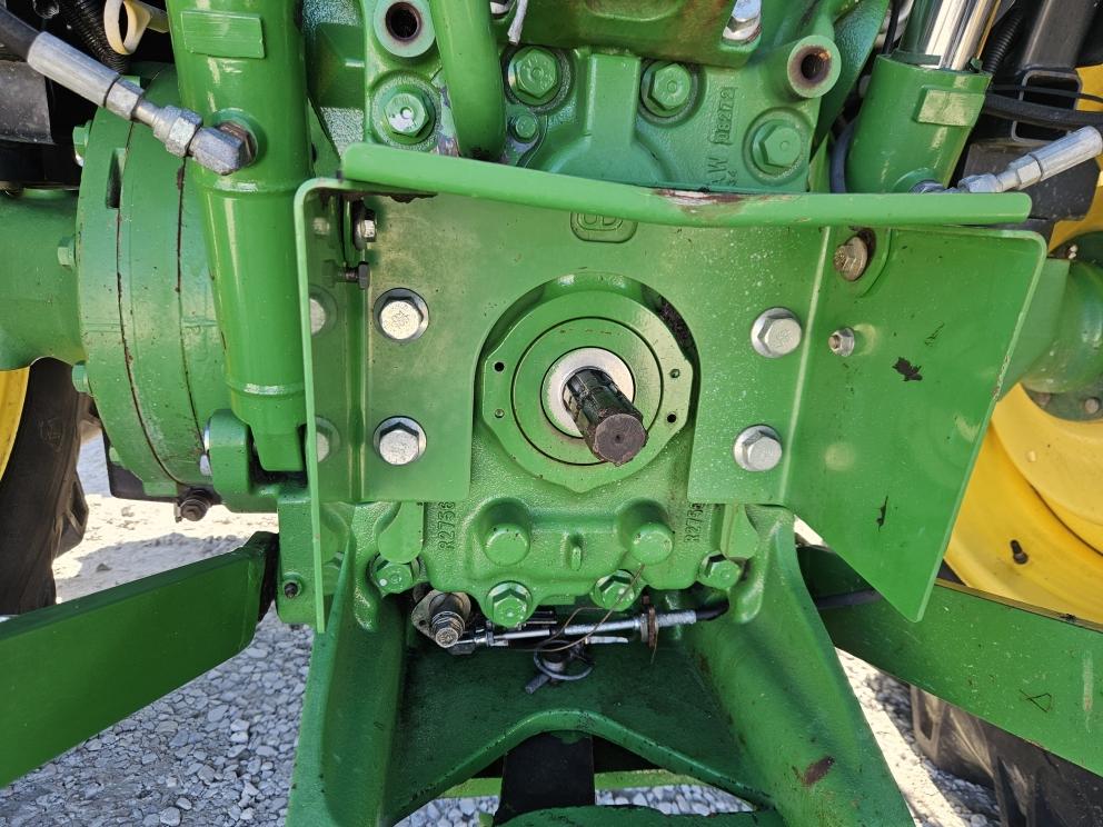 Image for 2011 John Deere 5085M