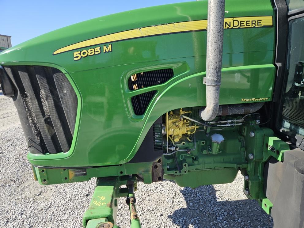 Image for 2011 John Deere 5085M