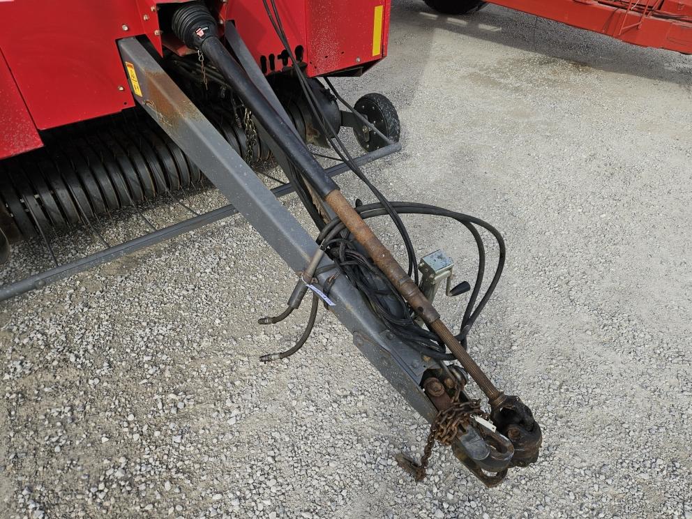 Image for 2015 Massey Ferguson 2946