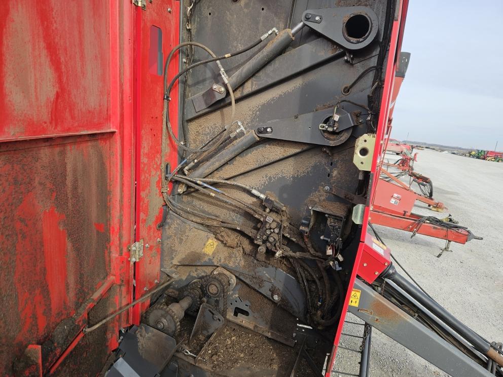 Image for 2015 Massey Ferguson 2946