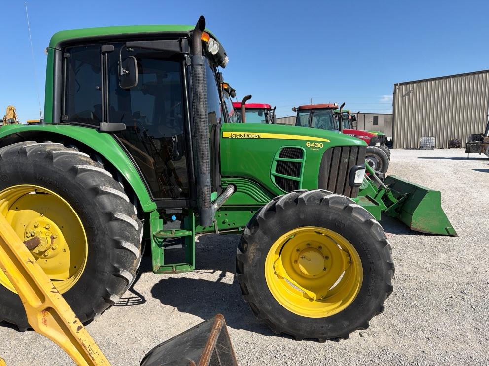 Image for 2012 John Deere 6430 Premium