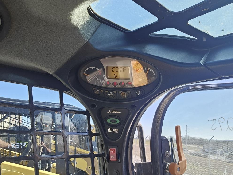 Image for 2019 Bobcat T595