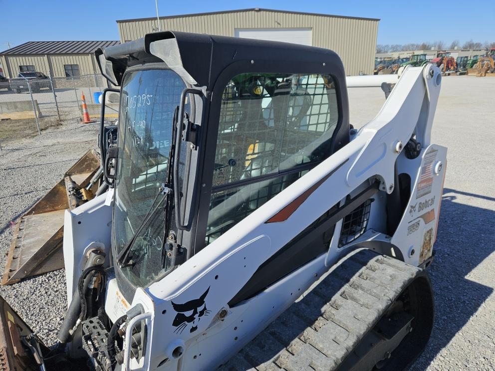 Image for 2019 Bobcat T595