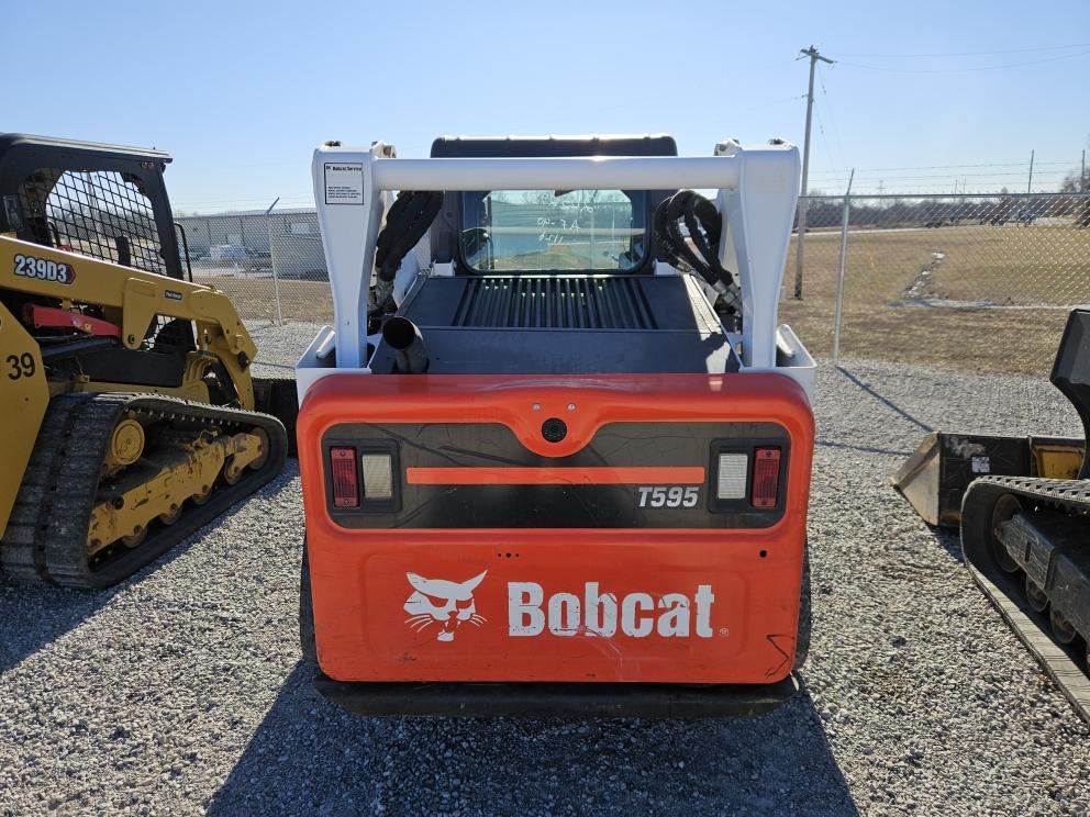 Image for 2019 Bobcat T595