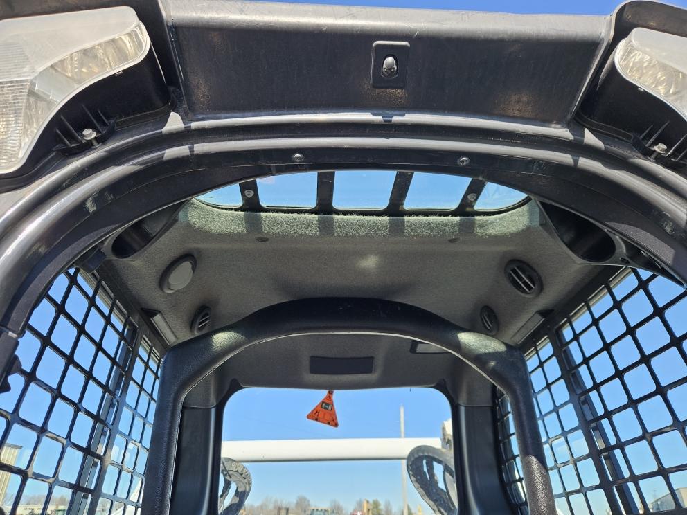 Image for 2019 Bobcat T595