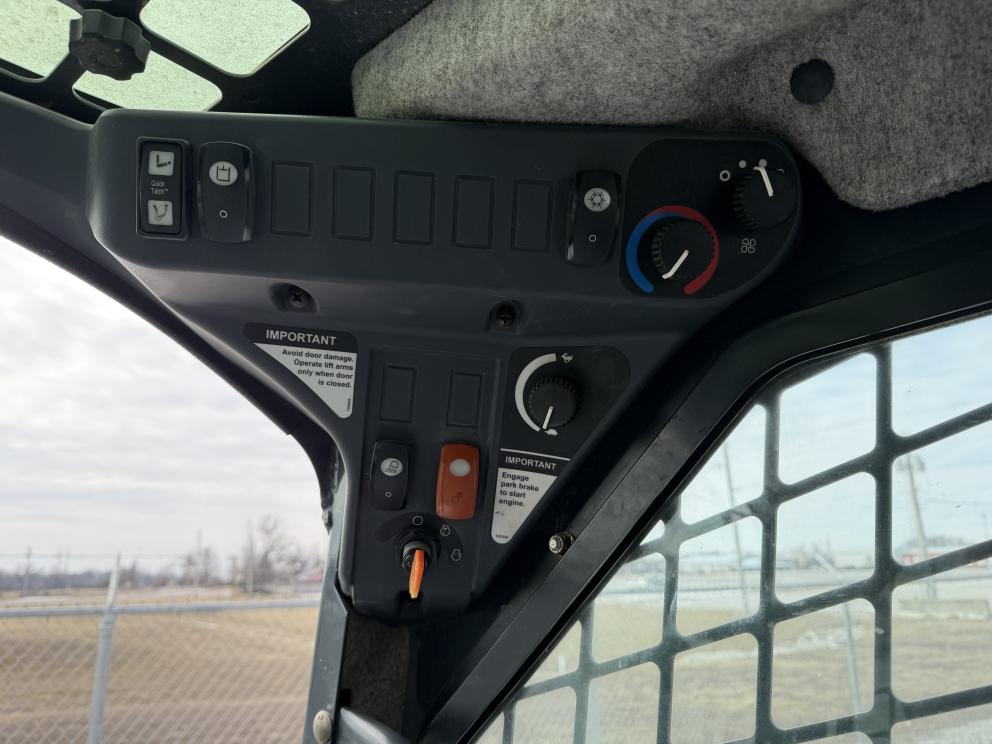 Image for 2012 John Deere 326D