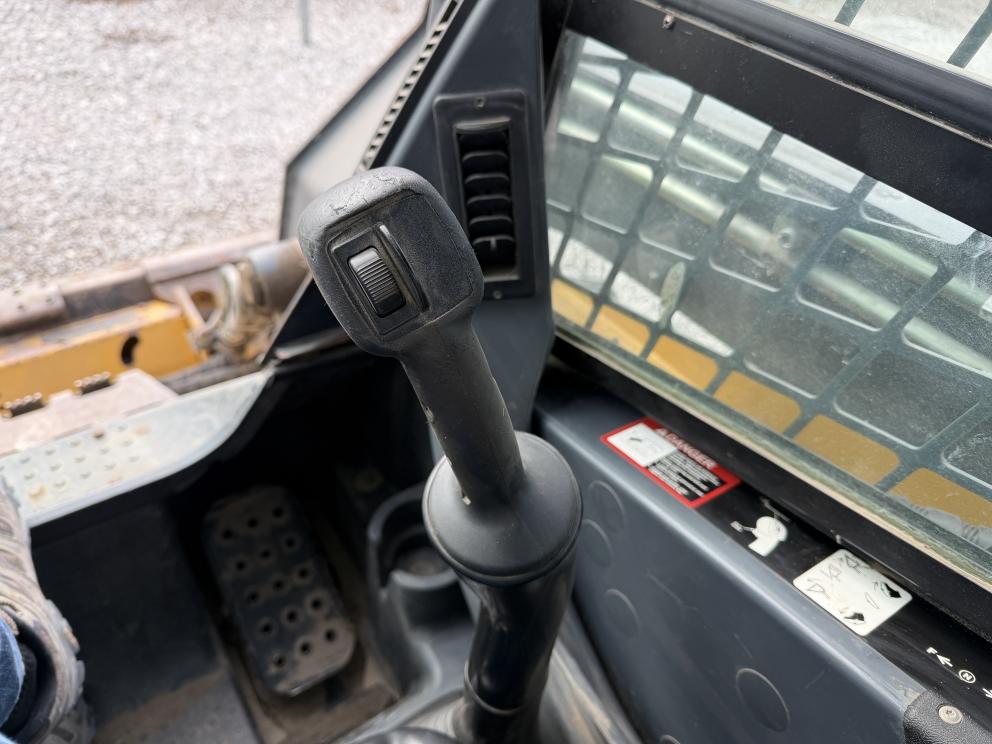 Image for 2012 John Deere 326D