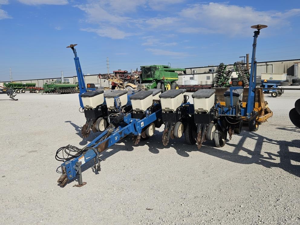 Image for 2004 Kinze 3000