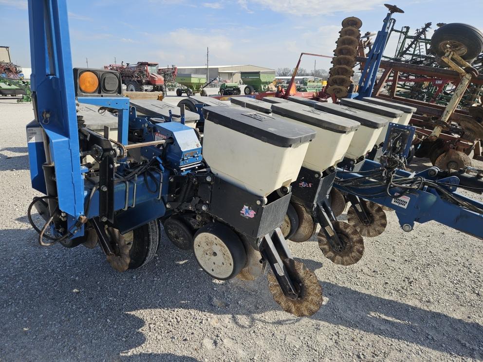 Image for 2004 Kinze 3000