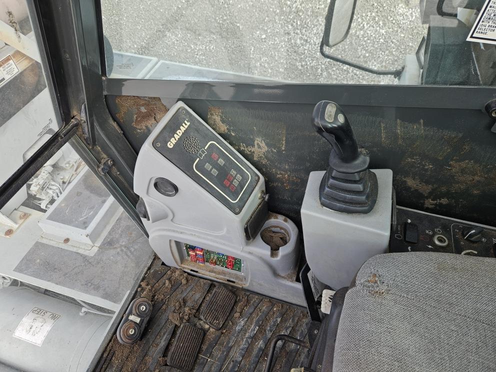 Image for 2002 Gradall XL3100