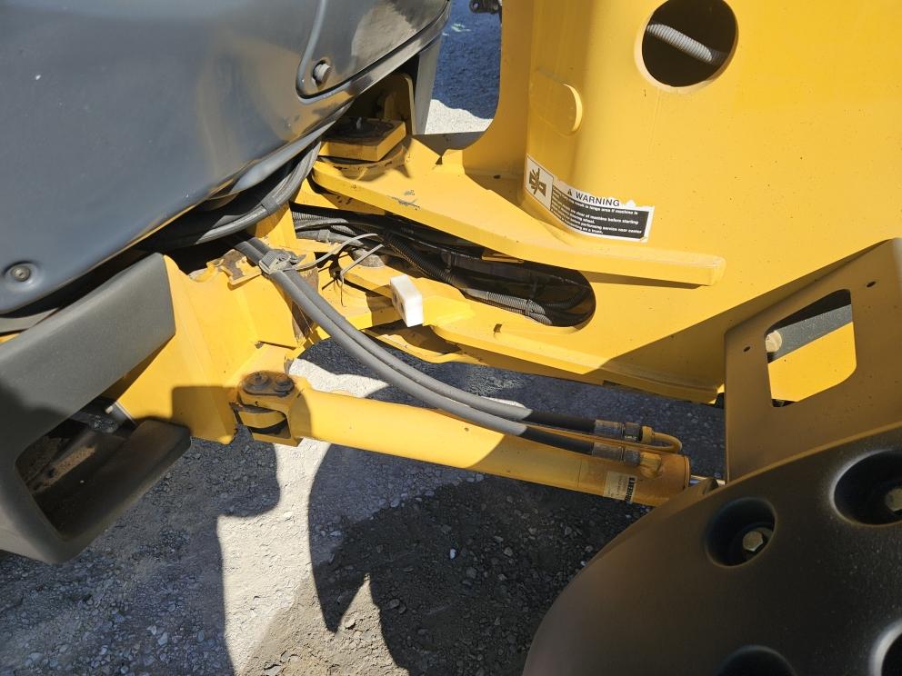 Image for 2013 John Deere 204K