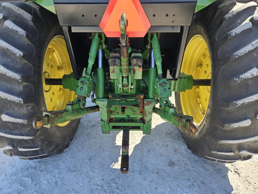 Image for 1986 John Deere 3150