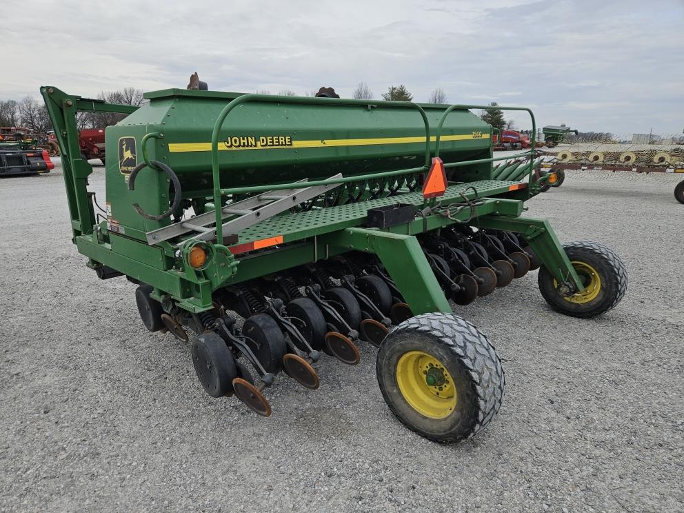 Image for 1999 John Deere 1560