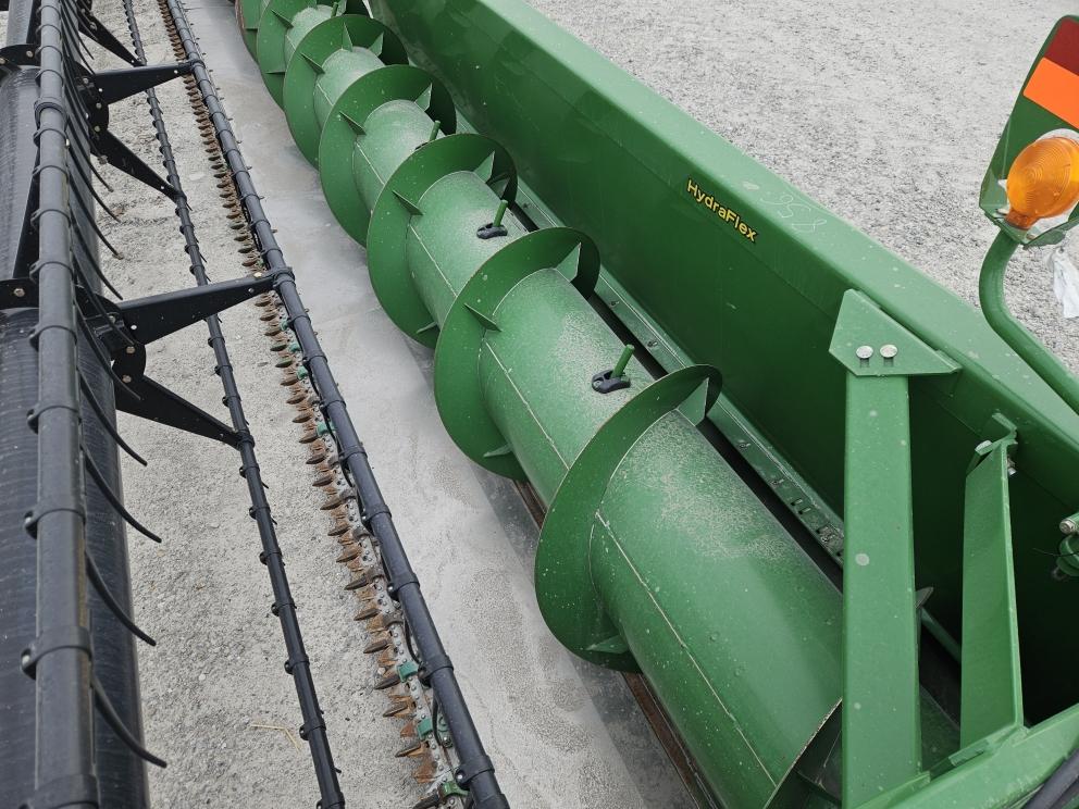 Image for 2010 John Deere 635F