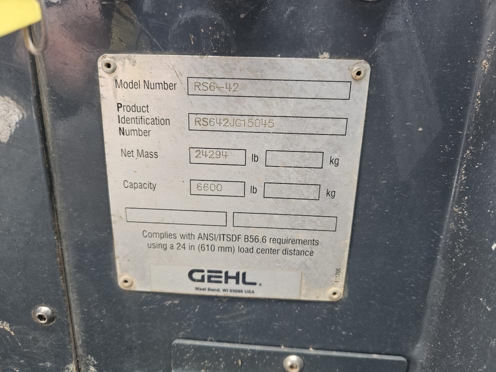 Image for 2015 Gehl RS6-42