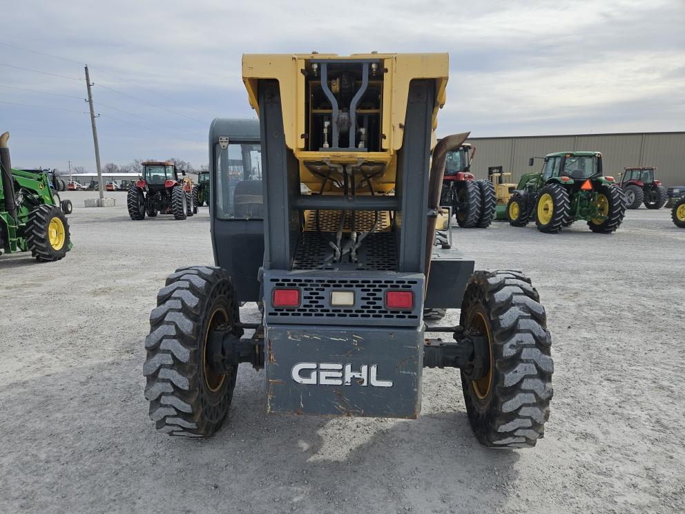 Image for 2015 Gehl RS6-42