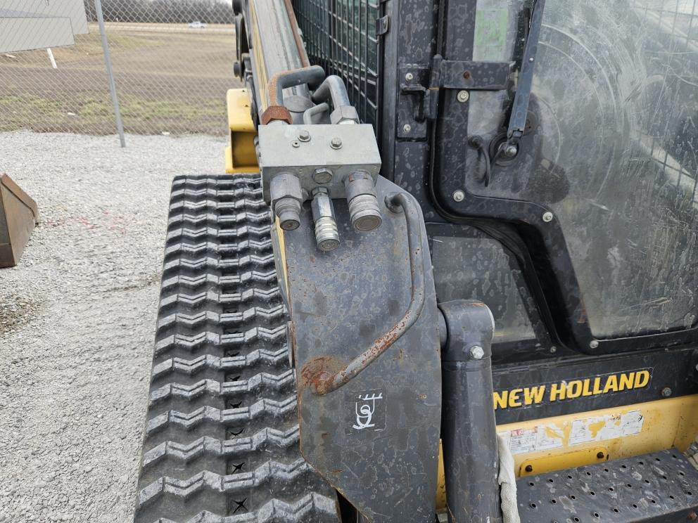 Image for 2012 New Holland C238
