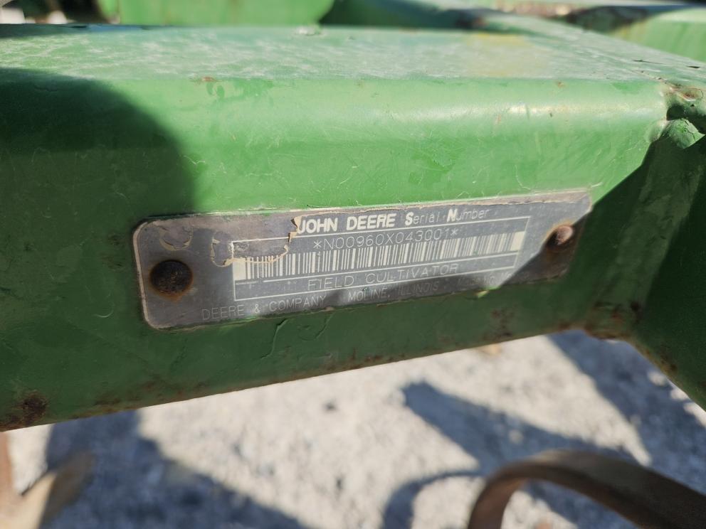 Image for 1994 John Deere 960