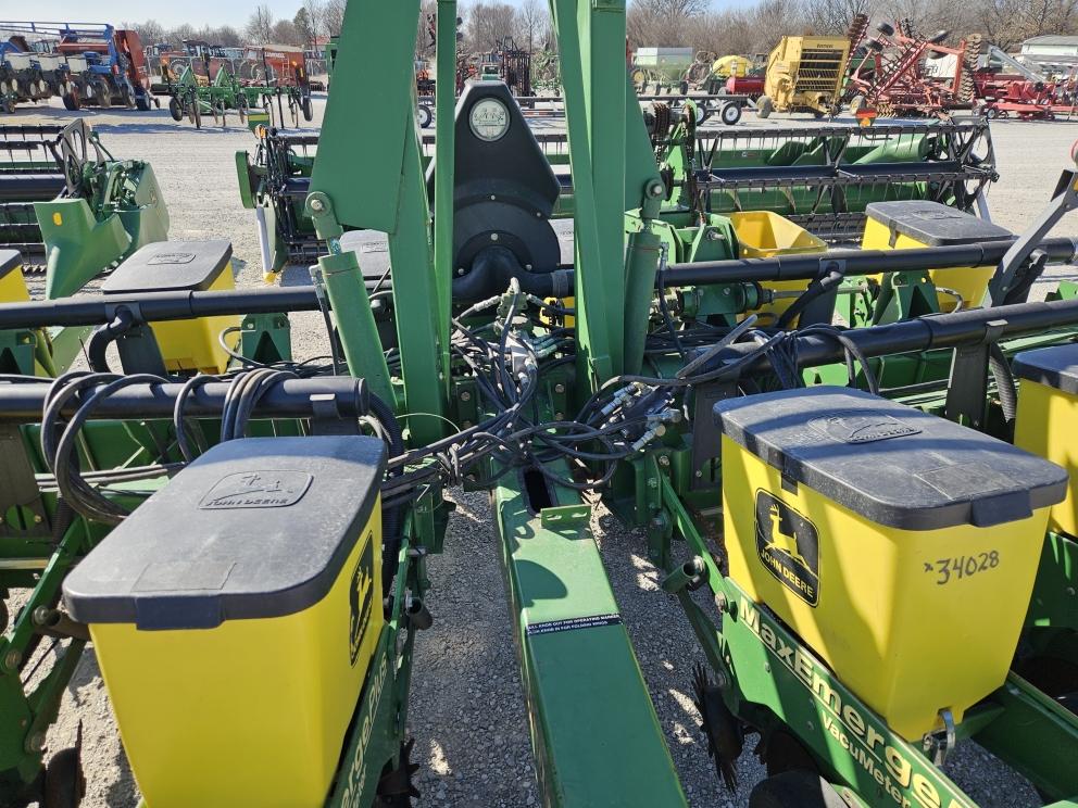 Image for 1997 John Deere 1760