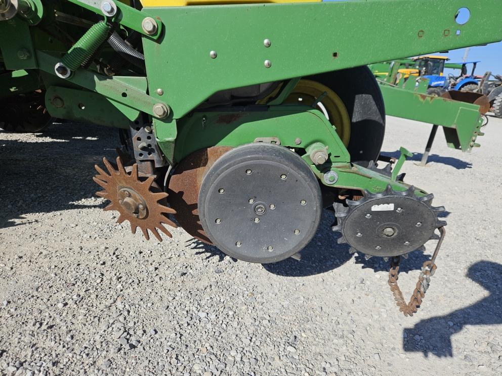 Image for 1997 John Deere 1760