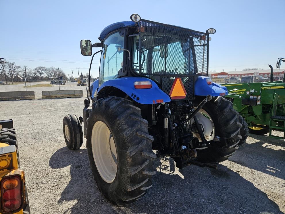Image for 2010 New Holland T6030