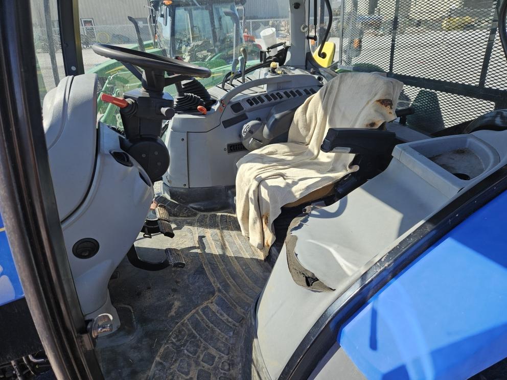 Image for 2010 New Holland T6030