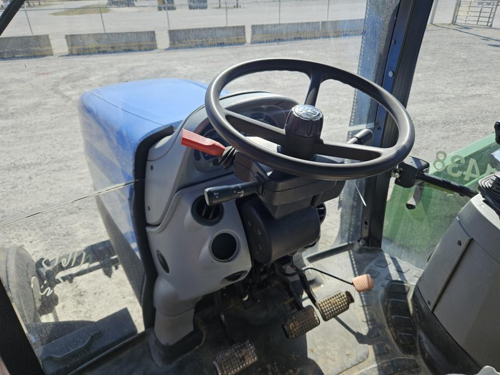 Image for 2010 New Holland T6030