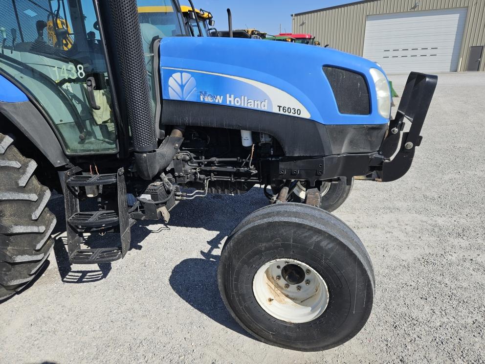 Image for 2010 New Holland T6030