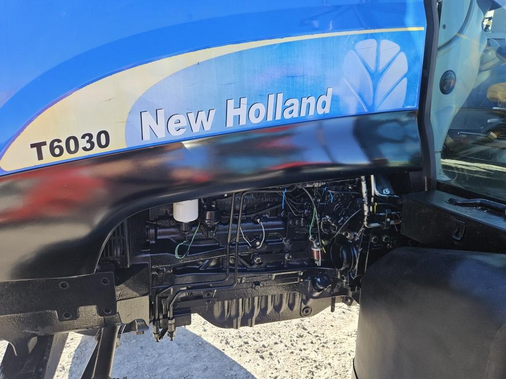 Image for 2010 New Holland T6030
