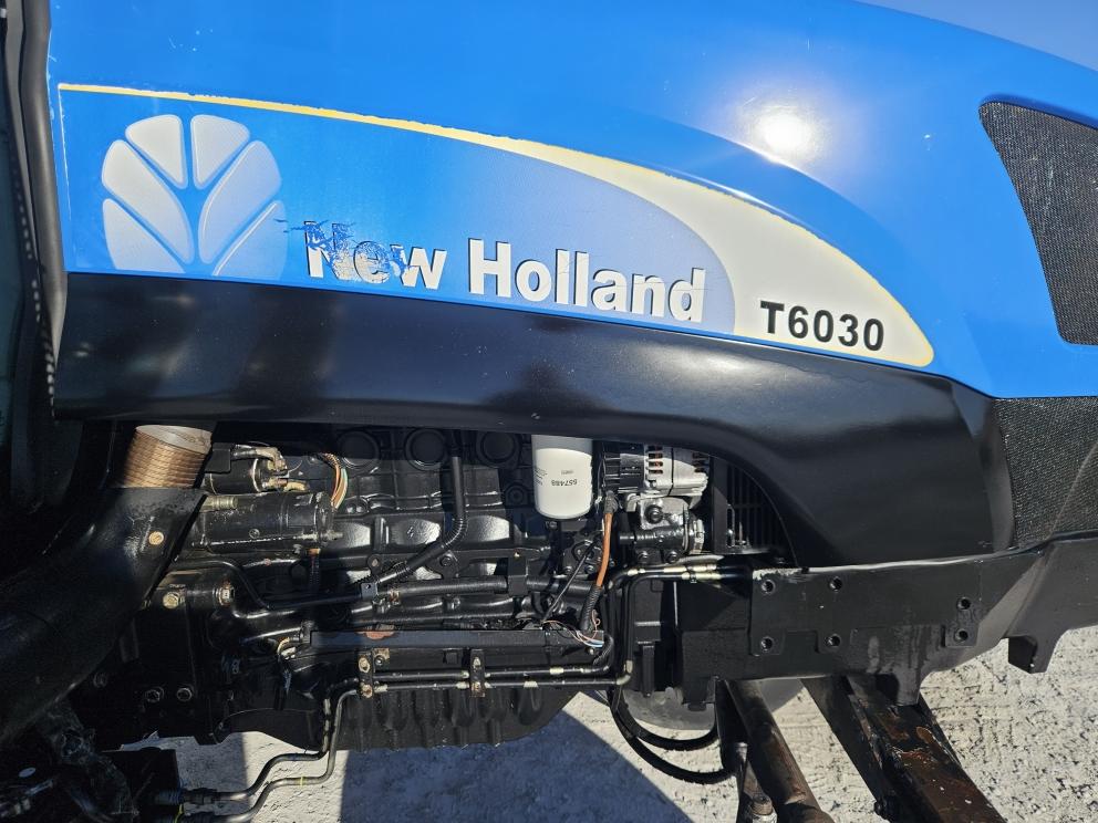 Image for 2010 New Holland T6030