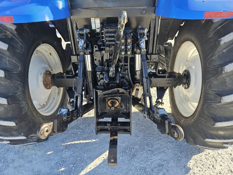 Image for 2010 New Holland T6030