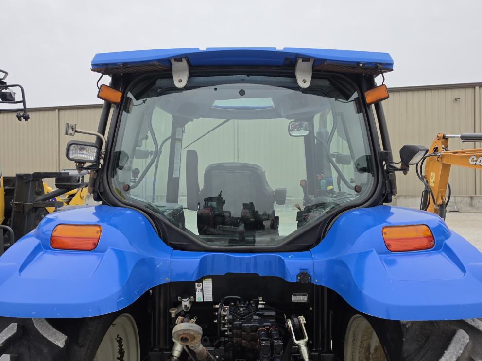 Image for 2006 New Holland TS110A