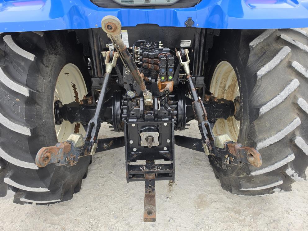 Image for 2006 New Holland TS110A