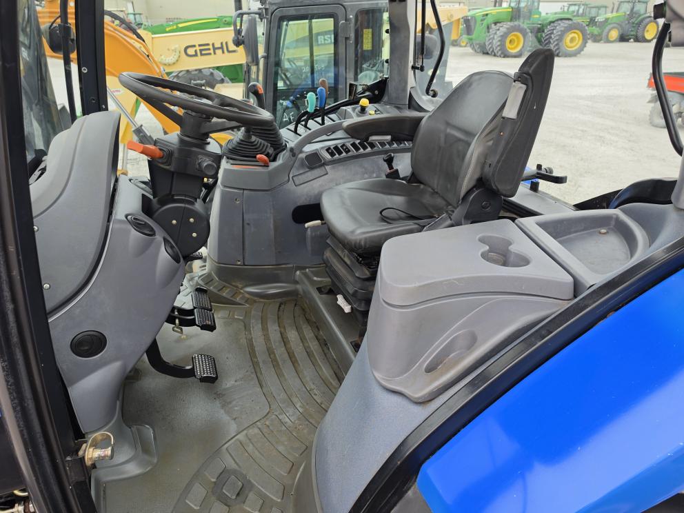 Image for 2006 New Holland TS110A