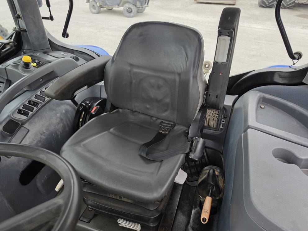 Image for 2006 New Holland TS110A