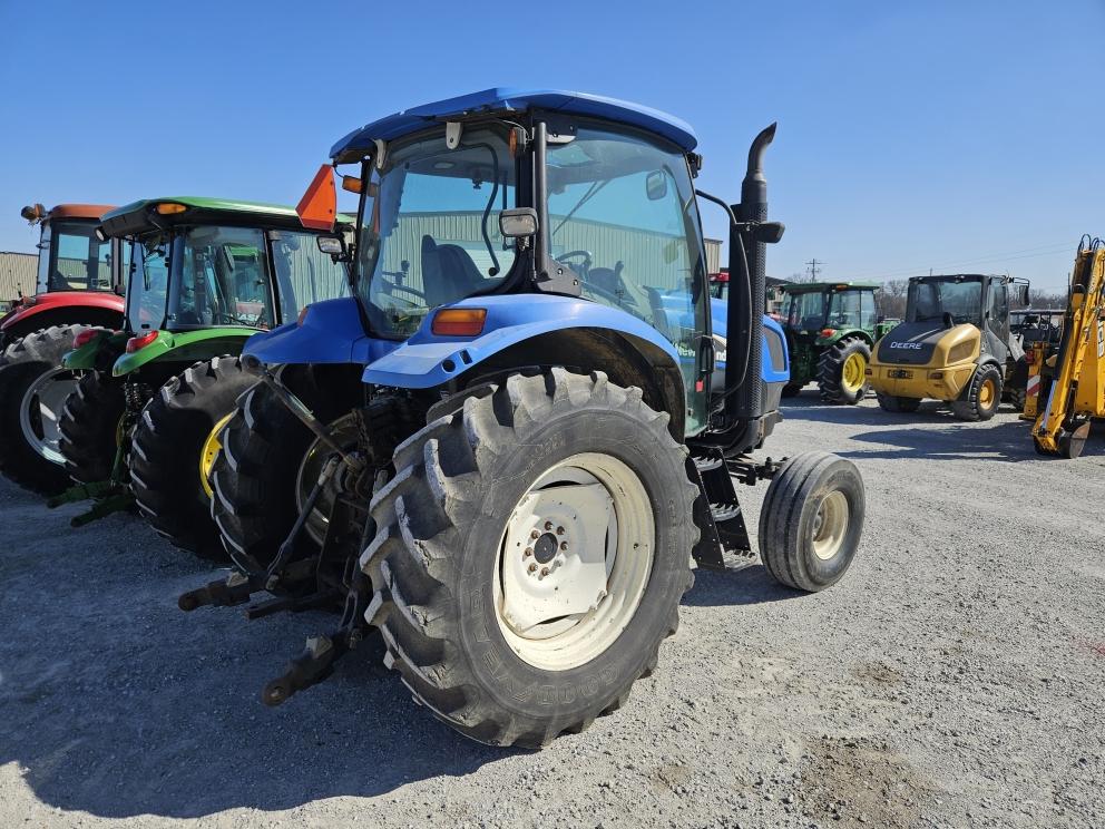 Image for 2006 New Holland TS110A