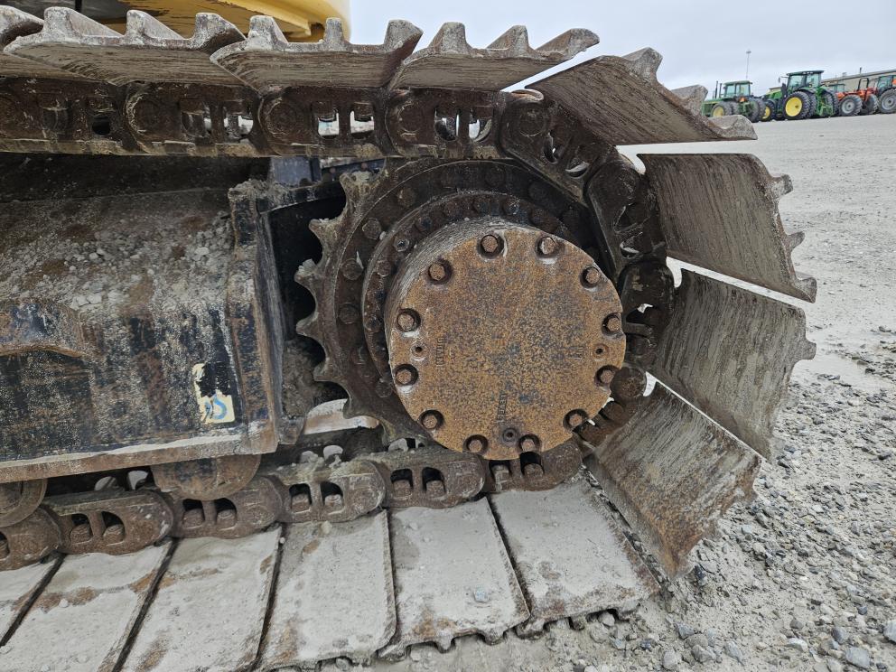 Image for 2018 John Deere 245G