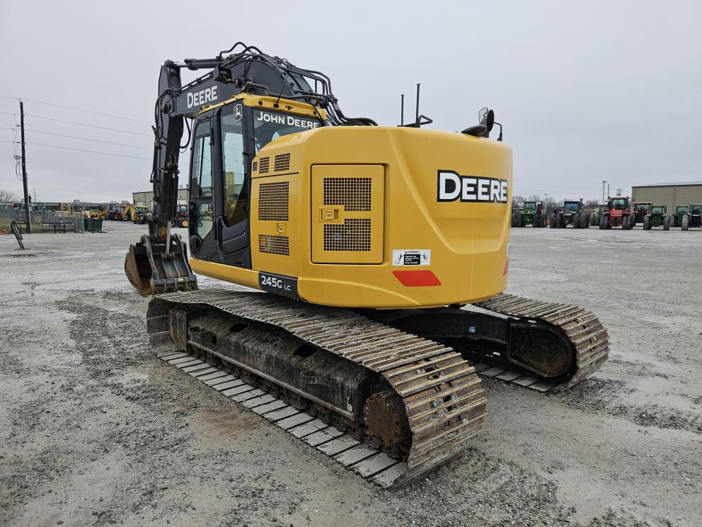 Image for 2018 John Deere 245G