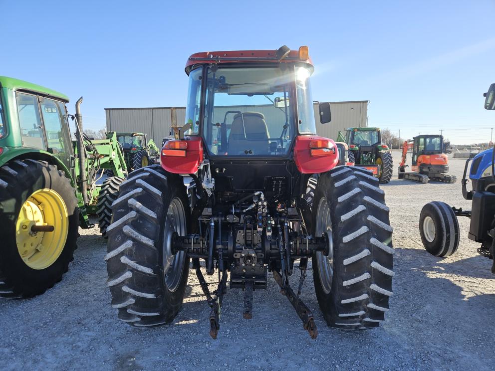 Image for 2012 Case IH Farmall 125A