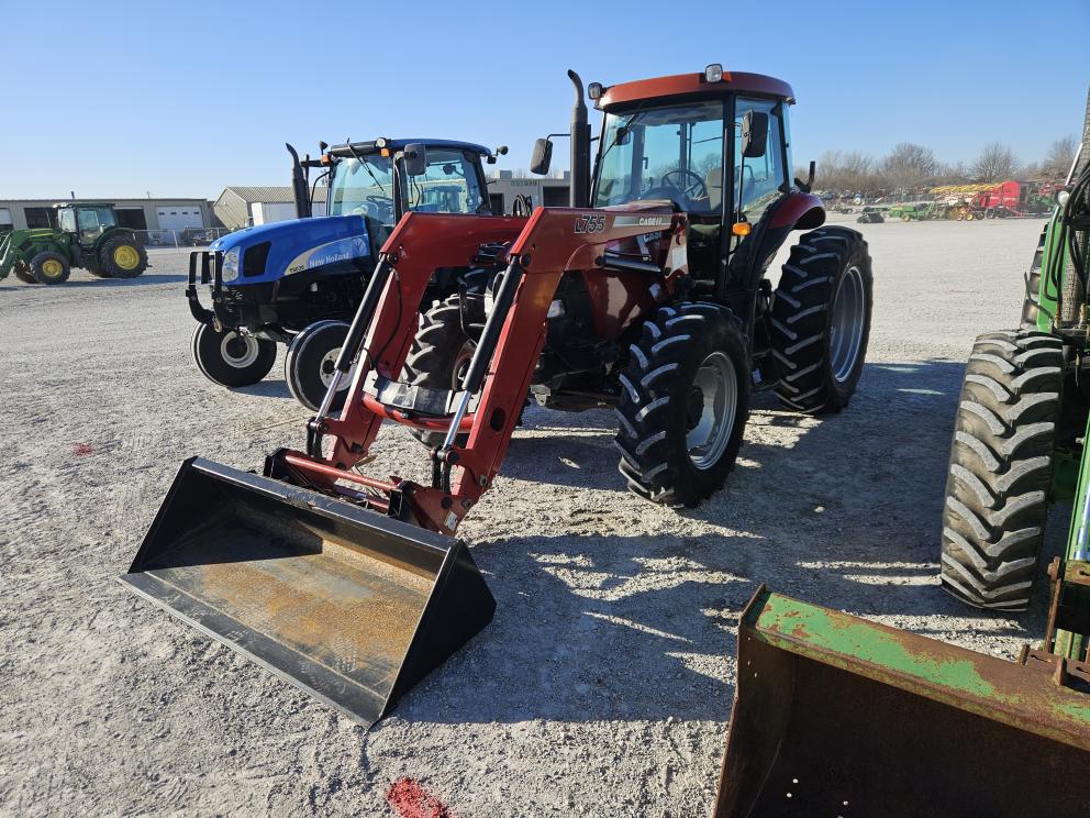 Image for 2012 Case IH Farmall 125A