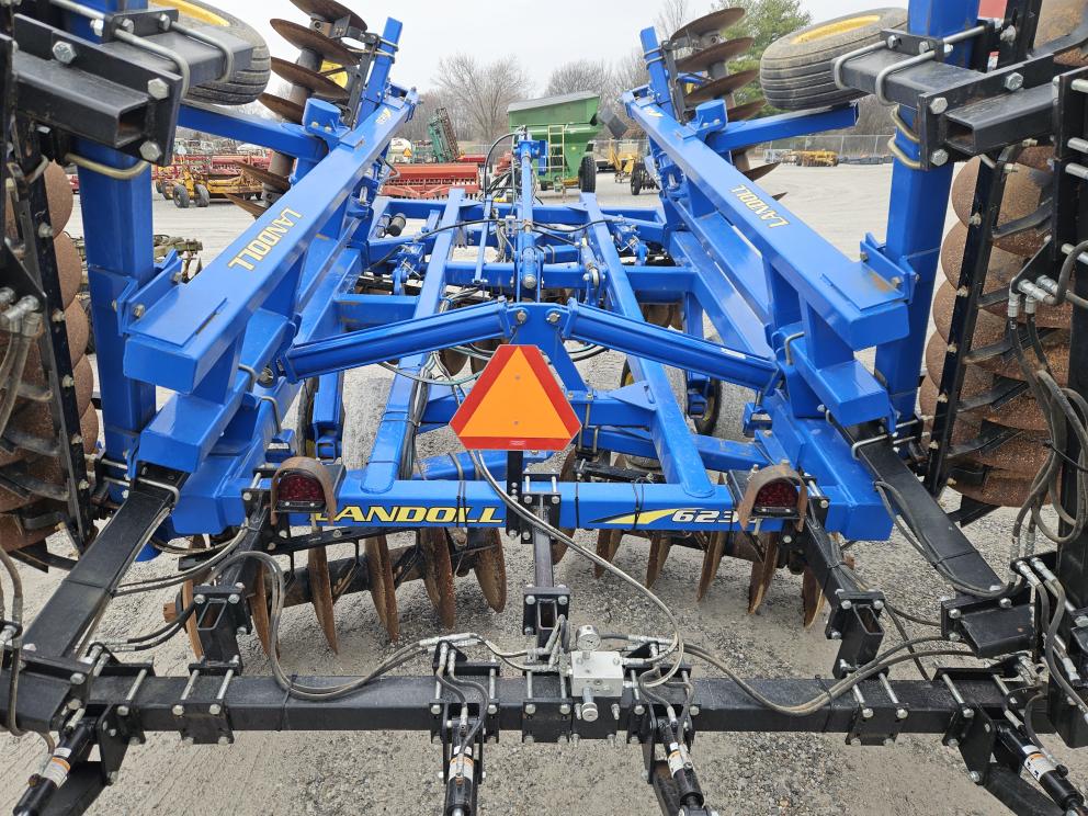 Image for 2014 Landoll 6230-21