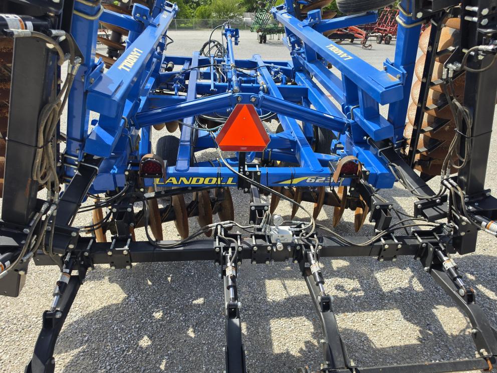 Image for 2014 Landoll 6230-21