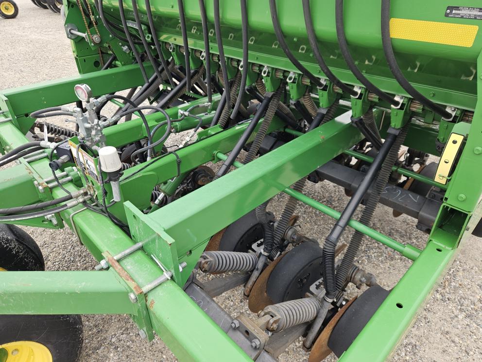 Image for 2018 John Deere 1590
