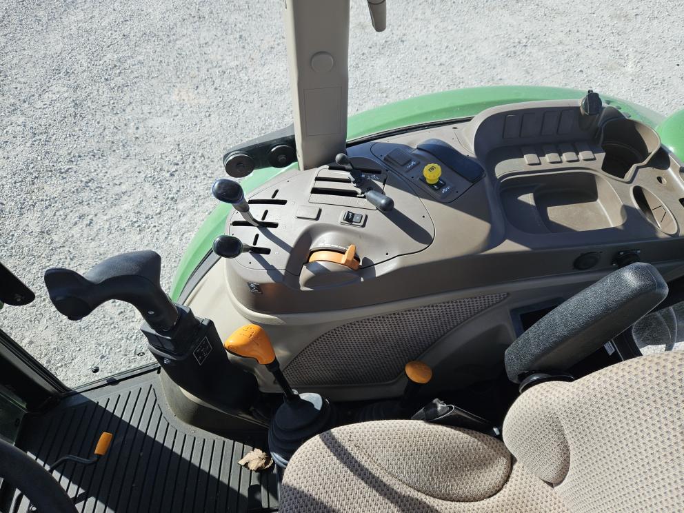 Image for 2019 John Deere 5090E