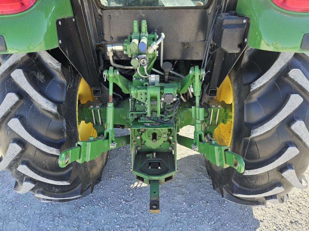Image for 2019 John Deere 5090E