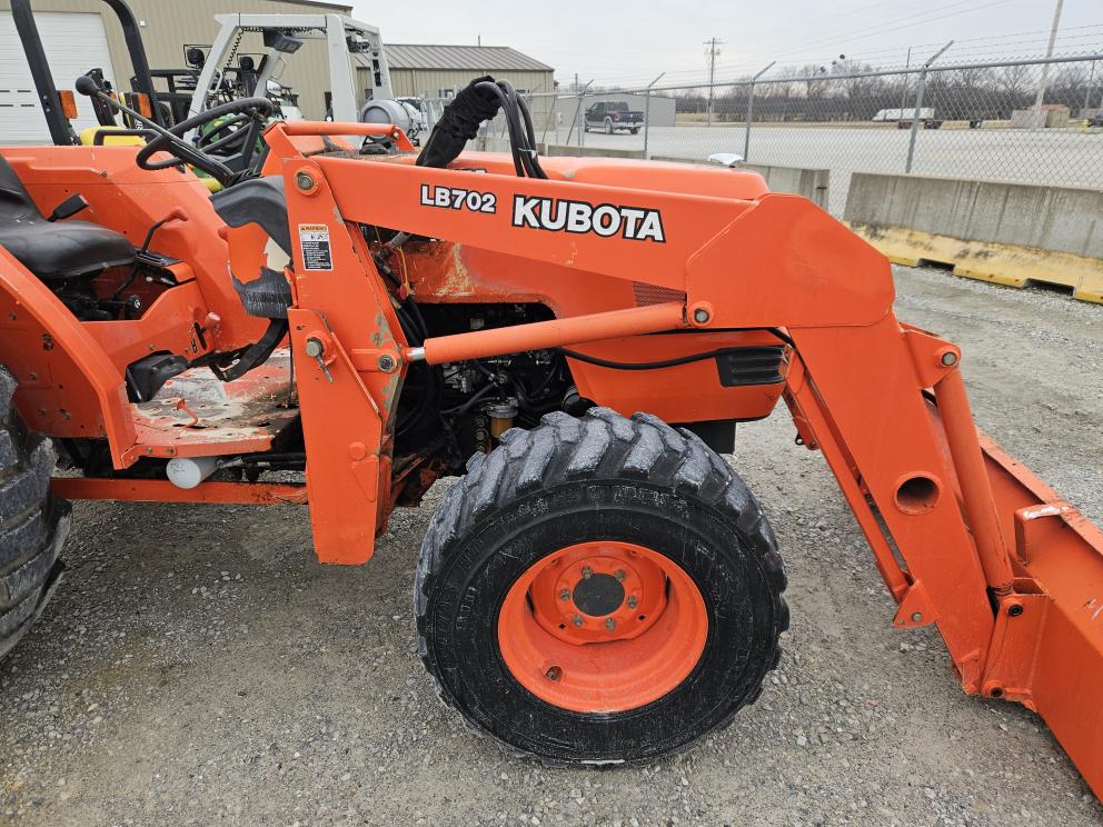 Image for 2005 Kubota MX5000