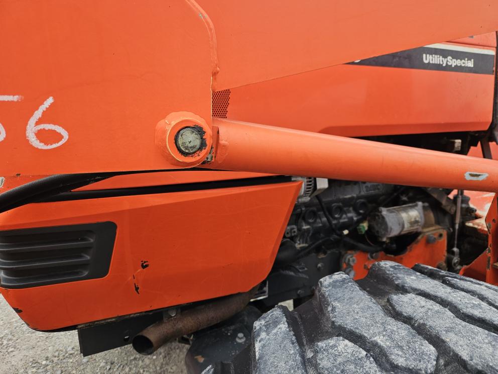 Image for 2005 Kubota MX5000