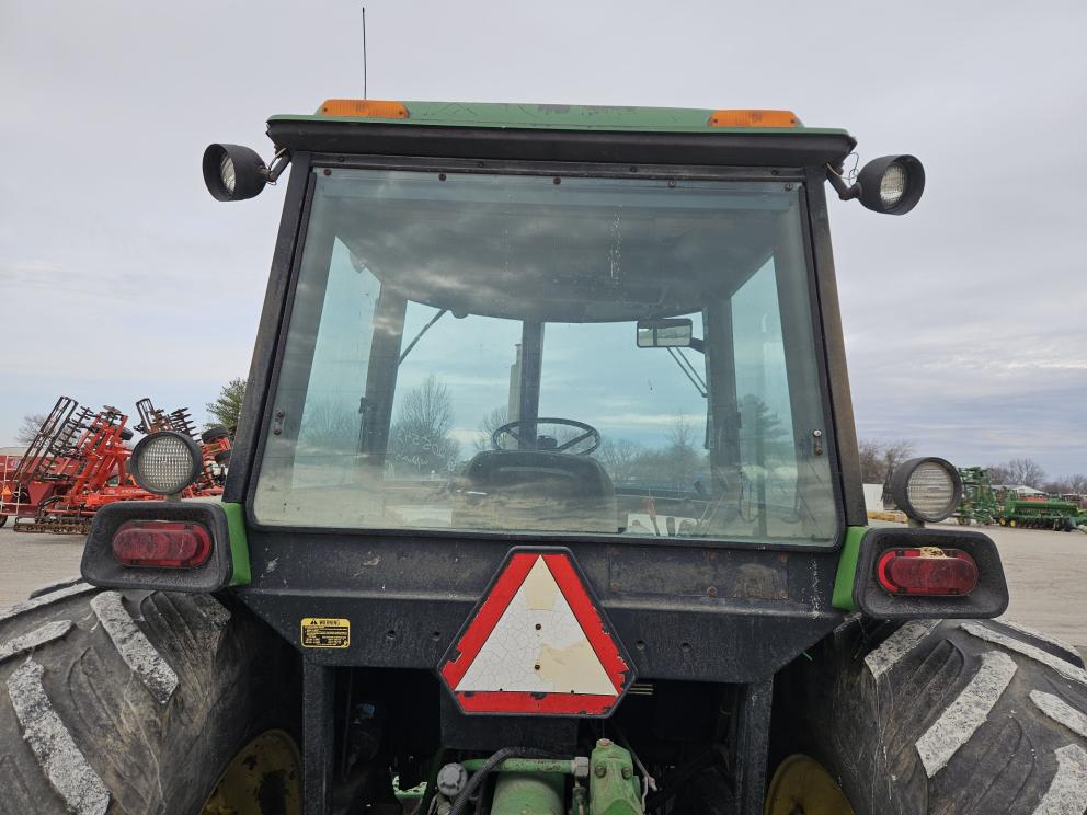 Image for 1988 John Deere 4650