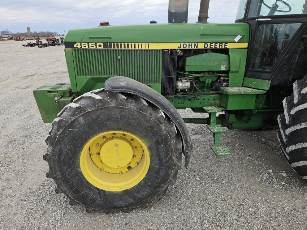 Image for 1988 John Deere 4650