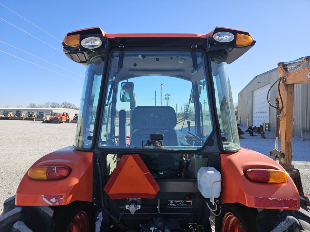 Image for 2019 Kubota M6060